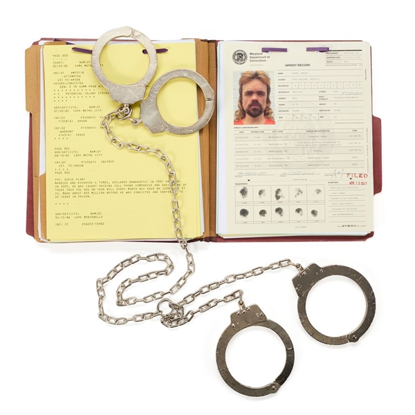 Peter Dinklage Pixels Prison Ephemera