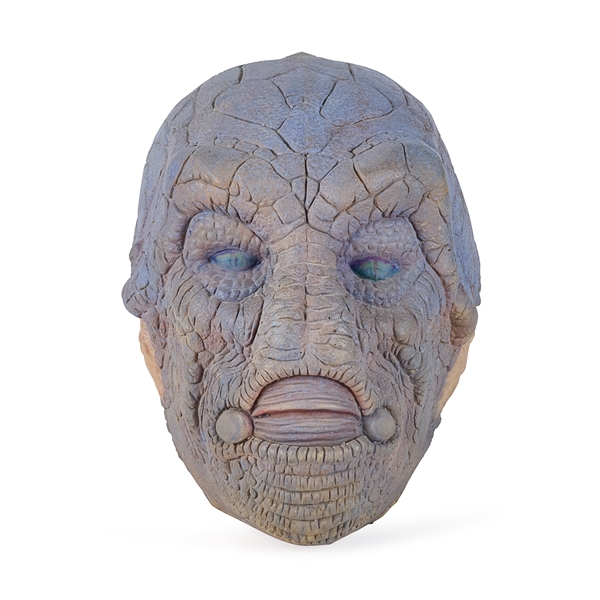Alien Drac Creature Head Prop from Enemy Mine
