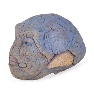 Alien Drac Creature Head Prop from Enemy Mine
