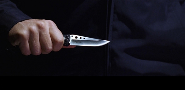 Matt Damon Colin Sullivan Knife from The Departed
