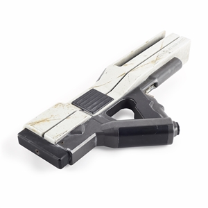 Shailene Woodley Rifle from Divergent: Allegiant